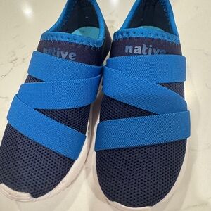 Native Blue and Black Sneakers with Elastic Cross-Straps